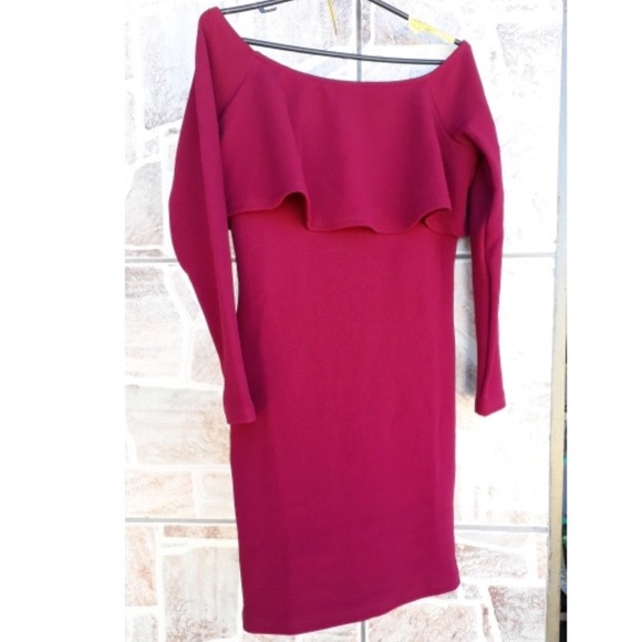 🎉HP🎉Long Sleeve Off The Shoulder Ruffle Dress - Picture 5 of 6